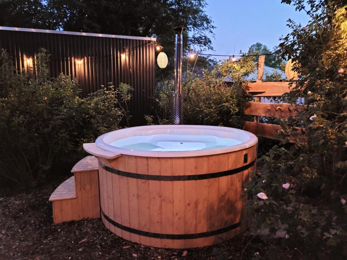 Bohemian Wellness Met Hottub & Sauna Ewijk Luaran gambar